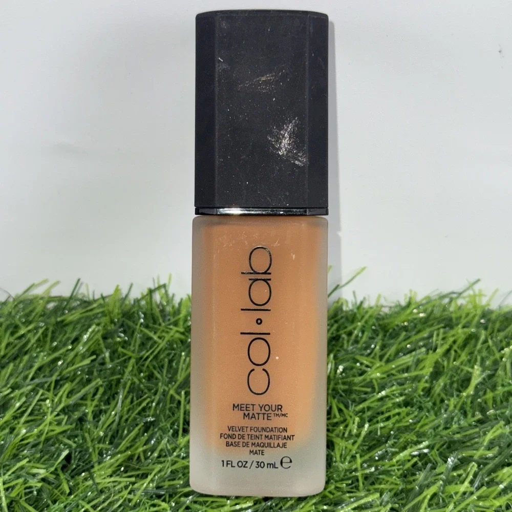 Collab Meet Your Matte Velvet Foundation Chestnut # 9.5 Airbrush Affect
